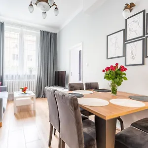 Pod Arkadami Apartament Warszawa